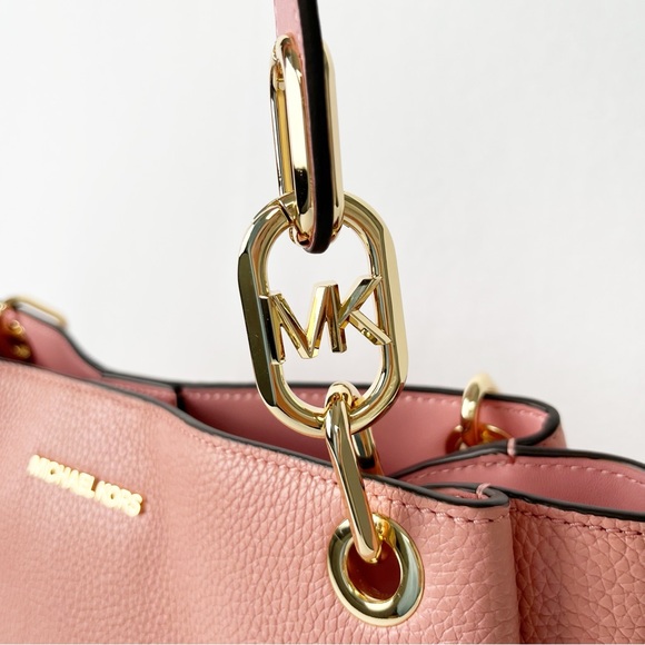 Michael Kors Shoulder Bag - Picture 7 of 8